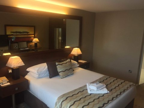 Superior Bedroom - Alona Hotel