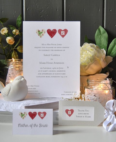 Illustrated invitation and name place cards - HoneyTreeWeddings.com