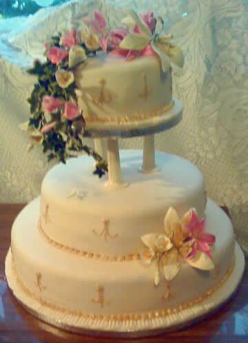 Wedding Cakes - Amethyst Cakes-Image 23636