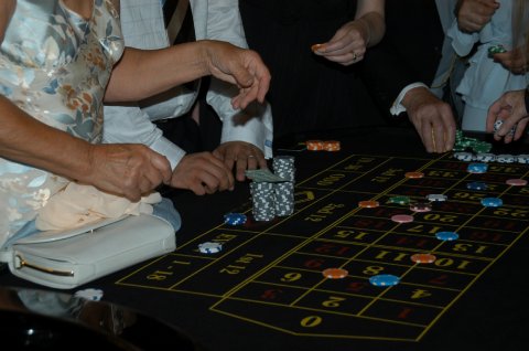 Red please - Moonlight Fun Casino Hire