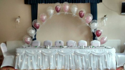 starlight table skirt and arch - The Giant Party & Balloon Company
