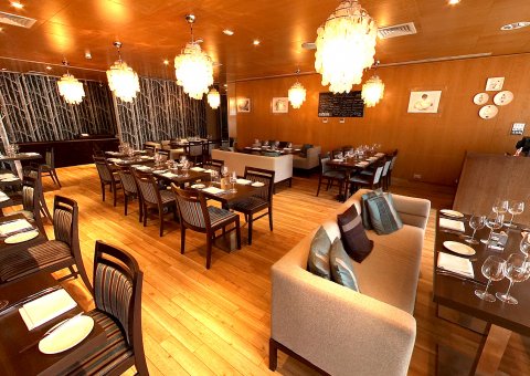 Restaurant - Beales Hotel