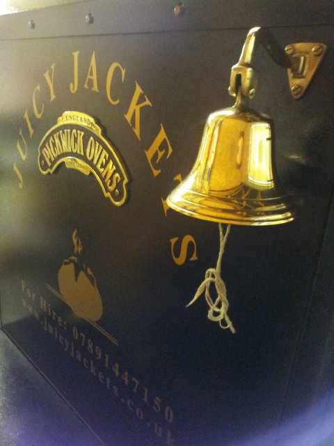 Our stunning Victorian style Pickwick oven - Juicy Jackets