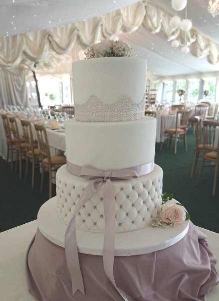 White and lilac traditional - Quality Cake Company