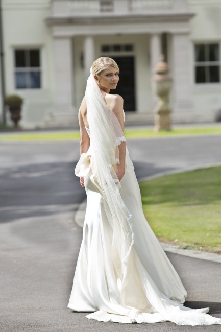 Wedding Dresses and Bridal Gowns - Lyn Ashworth Couture -Image 6606