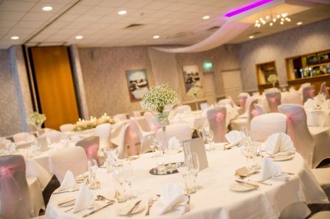 Wedding Ceremony and Reception Venues - North Lakes Hotel and Spa-Image 44292