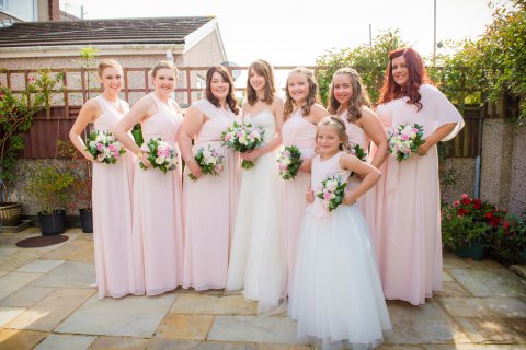 Bridesmaids all in a row - Studio Cwtch