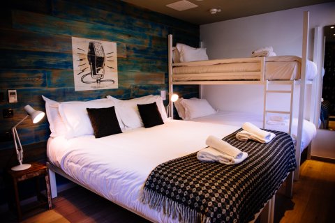 XL bedroom (for 4 guests to share) - STAY central hotel