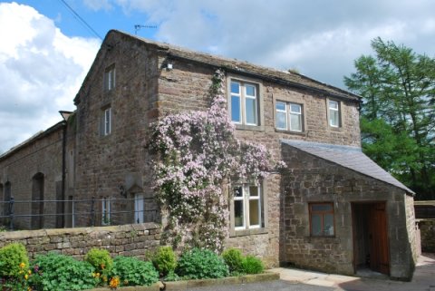Mews Cottage - Tithe Barn, Browsholme Hall