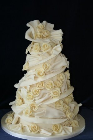 White chocolate helterskelter cake - Melanie Ferris Cakes