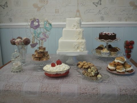 One of our beautiful desert tables - Alison loves To Bake