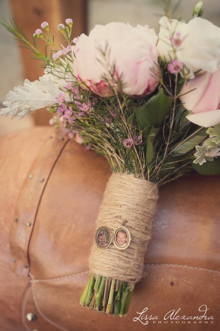 Vintage locket bound to stems so that her Dad could still walk her down the aisle. Photograph by www.lissaalexandraphotography.pixieset.com - Daisy Chain