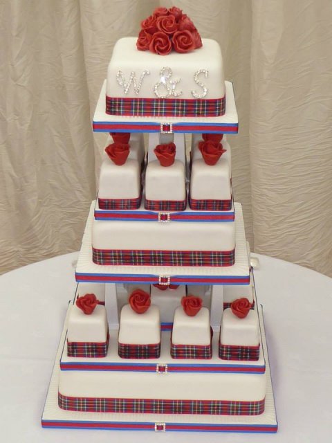 Mini Cakes Tower Square - Sensation Cakes