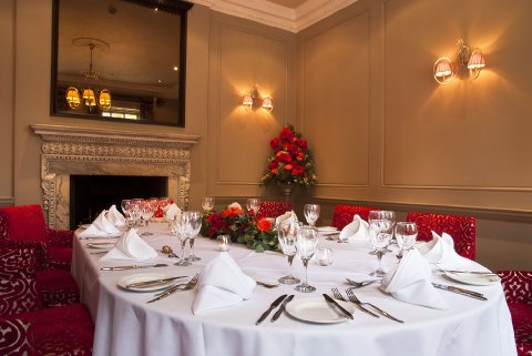 Wedding Ceremony Venues - Sir Christopher Wren Hotel and Spa-Image 27708
