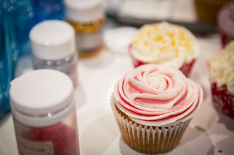 Rose swirl cupcakes - Cookie Girl