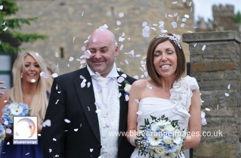Lisa & Brian’s wedding, St Mary's Church - Marston Moreteyne, Bedfordshire - Blue Orange Images