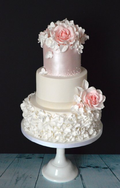 Ruffles and Roses - The Kennet House Cake Company