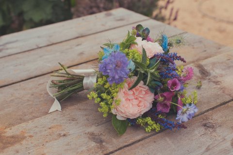 Bridal hand-tie of british grown flowers. - Young Blooms