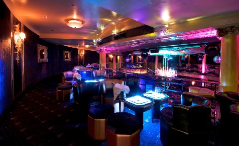 Mezzanine - Cafe de Paris