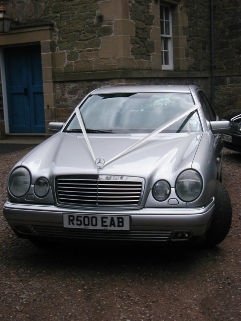 Mercedes Saloon - Barry's Bridal Classic Cars