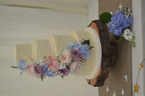 Wedding Cakes - Cakes by Samantha-Image 10942