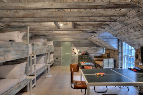 The Private Dorm (with 2 double beds & 3 bunks). It's a one of a kind ultimate party room! - STAY central hotel