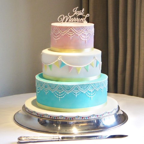 Cake lace and bunting - Cake and Lace Weddings