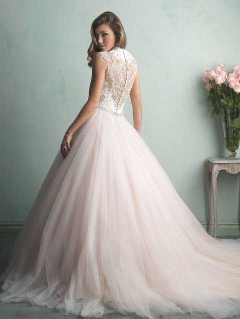 Wedding Dresses and Bridal Gowns - Lori G Bridal Studio-Image 15938