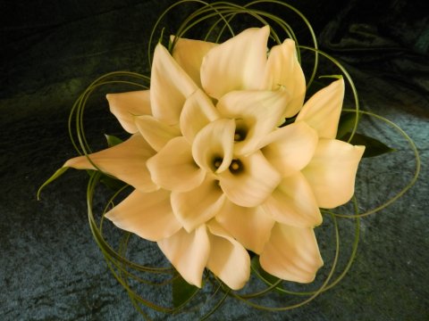 Calla lily bouquet - Sandra's Flower Studio
