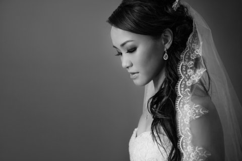 Preparation portraits really capture the feeling of the wedding day. - Sean Gannon 
