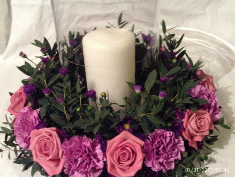 Pretty table center - Bottom Of The Garden Flowers